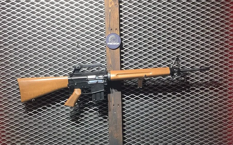 Armi Jager M16 22LR